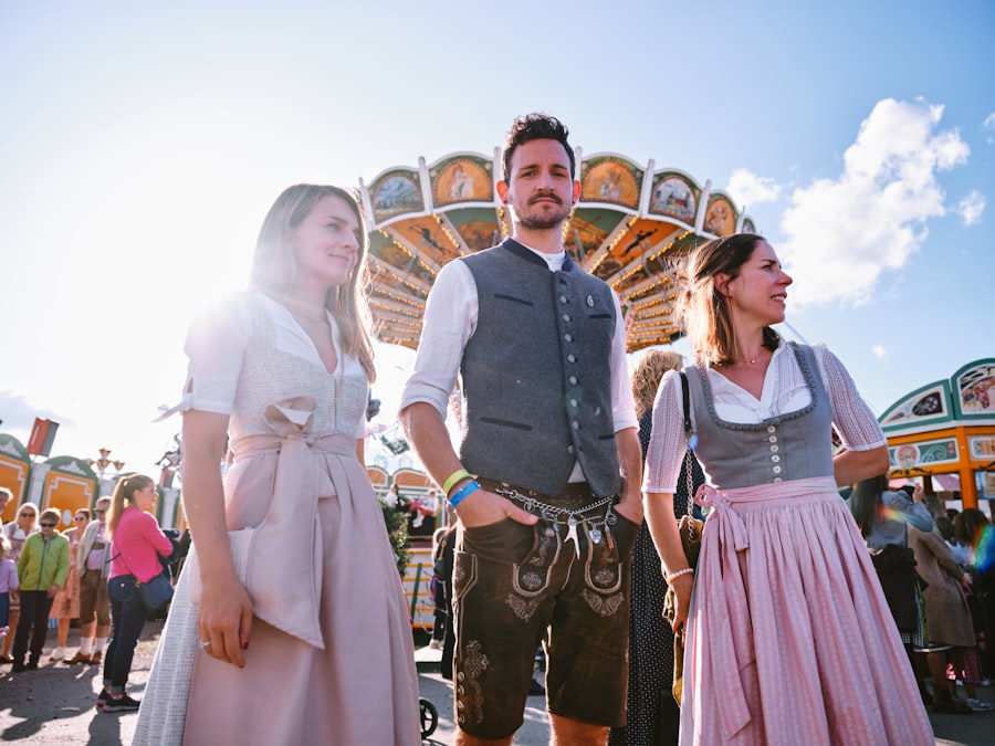 I Just Tied My Apron Ribbon on the Right—An Oktoberfest Tracht Guide